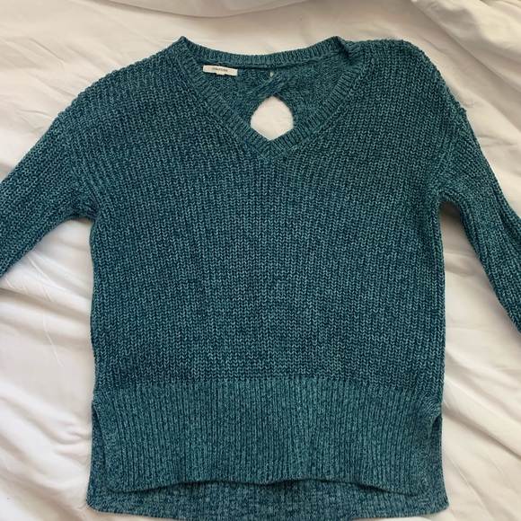 Blue knit sweater! - Picture 2 of 5